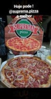 Suprema Pizza food