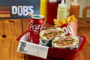 Dub's Lanches food