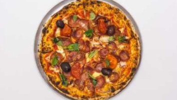 Broto Pizza inside