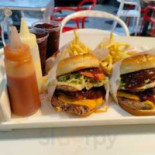 Mattinata Sucos E Lanches Nourriture