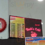Duck's Cafe Exterior