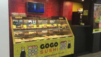 Gogo Sushi Galeria Suissa inside