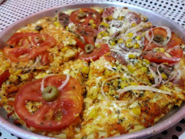 Pizzarella Pizzaria food