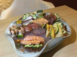 Guaiamun Sushi Gigante food