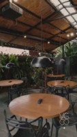 Cafe Vila Garden By Fafa inside