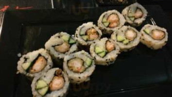 Kami Sushi Temakeria Lounge food