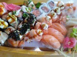 Sushi Bar Mallet E Grelhados Na Brasa food