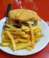 Tomate Burger food