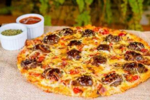 Quintalzinho Pizzaria food