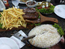 Mega E Lancheria food