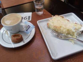 Cakespot Café food