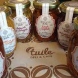 Tuile Deli E Café Nourriture