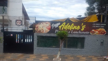Adelino's Pizzaria E Lanchonete inside