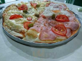 Lanchonete e Pizzaria Recanto Feliz food