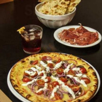 Diavola Pizzeria Italiana food