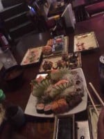 Sushi Iê food