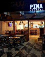 Pina Gourmet inside
