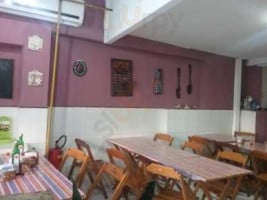 Bistro Do Almoco Bar E Restaurante inside