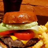 7 Queens Brewpub Comida