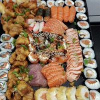Kakiague Sushi food