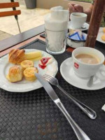 Maison Du Cafe Vila Ema food