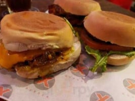 Artesanal X Burger food