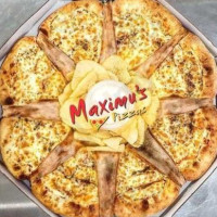 Maximu's Pizzas food