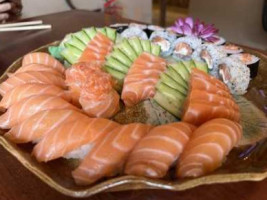 Tominaga Sushi Bar food