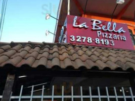 La Bella Pizzaria E Sorveteria food