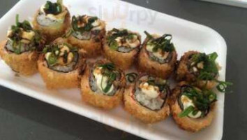 Madai Sushi inside