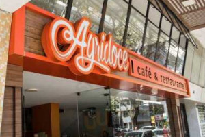 Agridoce Café E outside
