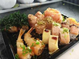 Honshu Sushi Em Movimento food