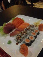 Hanamy Sushi Lounge food