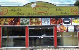 Delicias E Sabores food