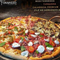 Fornazzo Pizzaria food