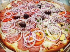 Shalon Pizzaria food