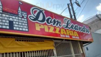 Pizzaria Dom Leandro inside