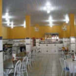 Augusta's Dentro