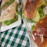 Le Croissant Paes E Doces Nourriture