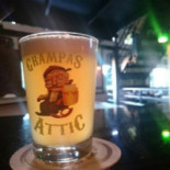Grampa's Attic Nourriture