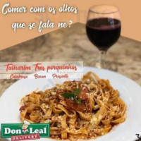 Pizzaria Don Leal food