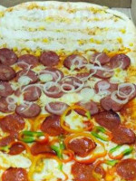 Pizza Al Metro food