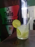 Di Thallis Pizzaria food