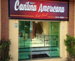 Cantina Americana outside