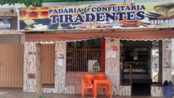 Padaria E Confeitaria Tiradentes inside