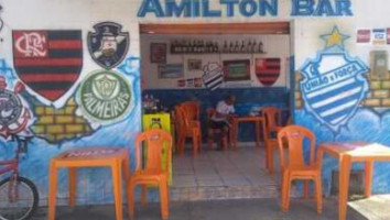 Amiltons Bar outside