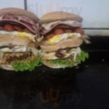 Leo Lanches Comida
