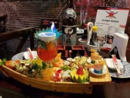 Hanaya Sushi Lounge food