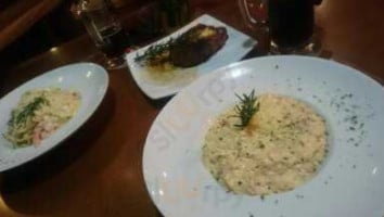 Dom Henrique Gastronomia food