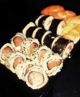 Telemaki Sushi House food